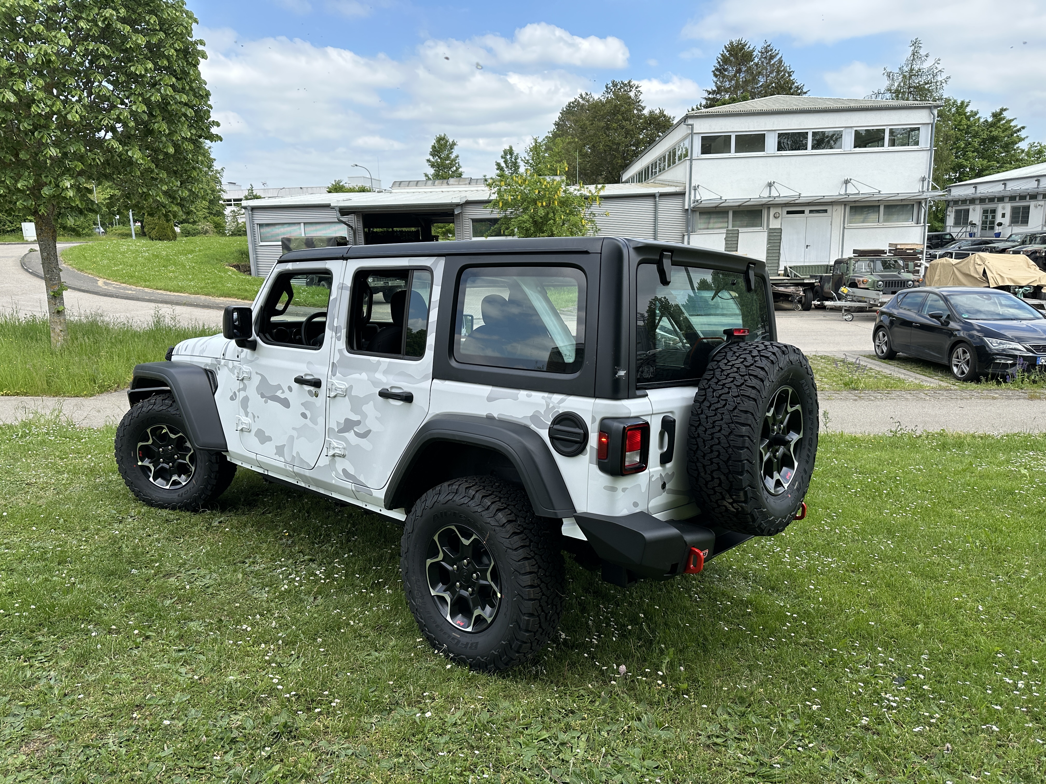 Jeep Wrangler Sport JL 3.0L Sport Mulitcam Alpine