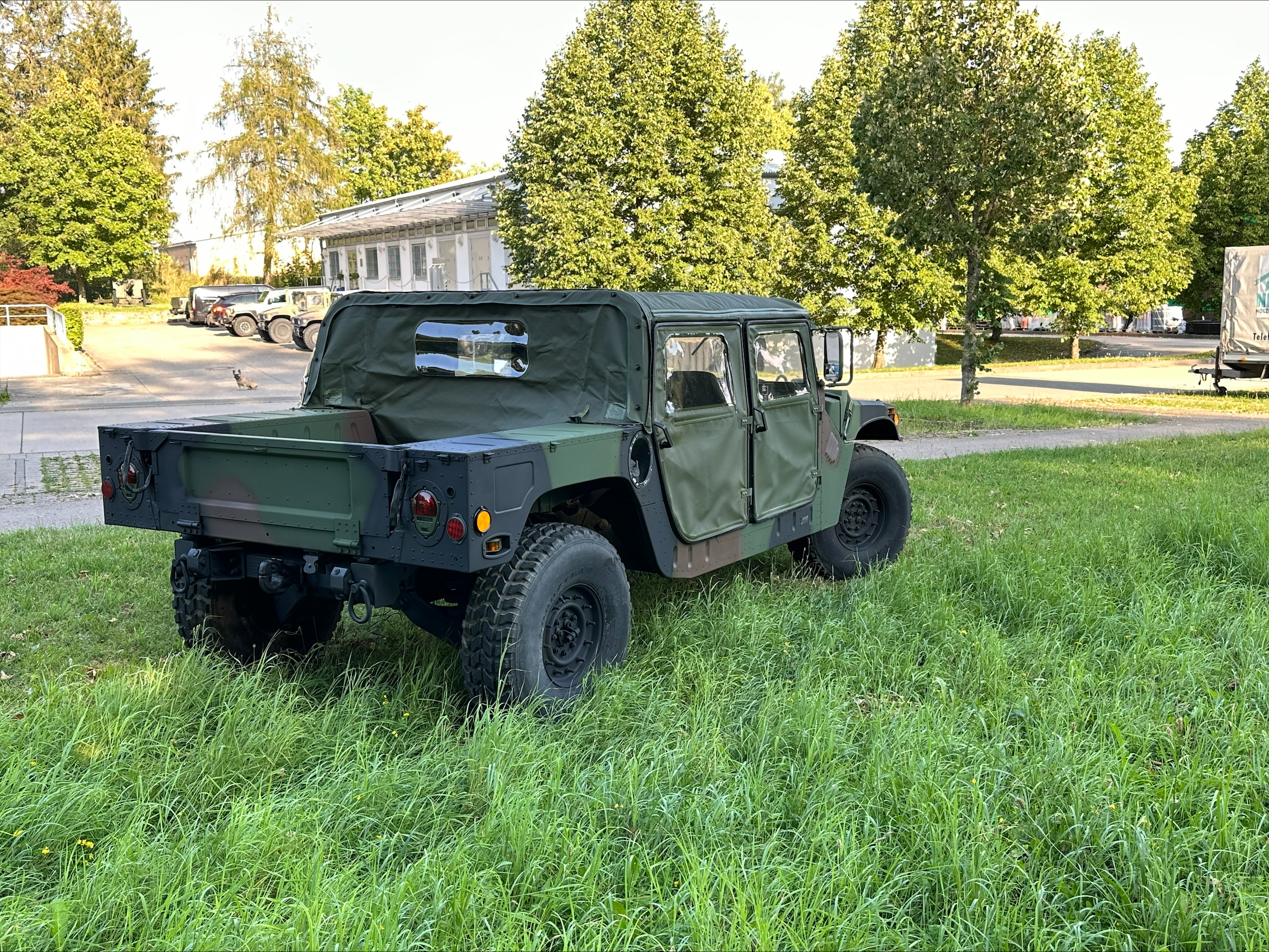 processed-3C56565E-F099-4A54-9CD9-266277FC825E-483EF442-150B-441E-B42F-455EE8C8F3AC NOS HMMWV Humvee M1123 4 Türer