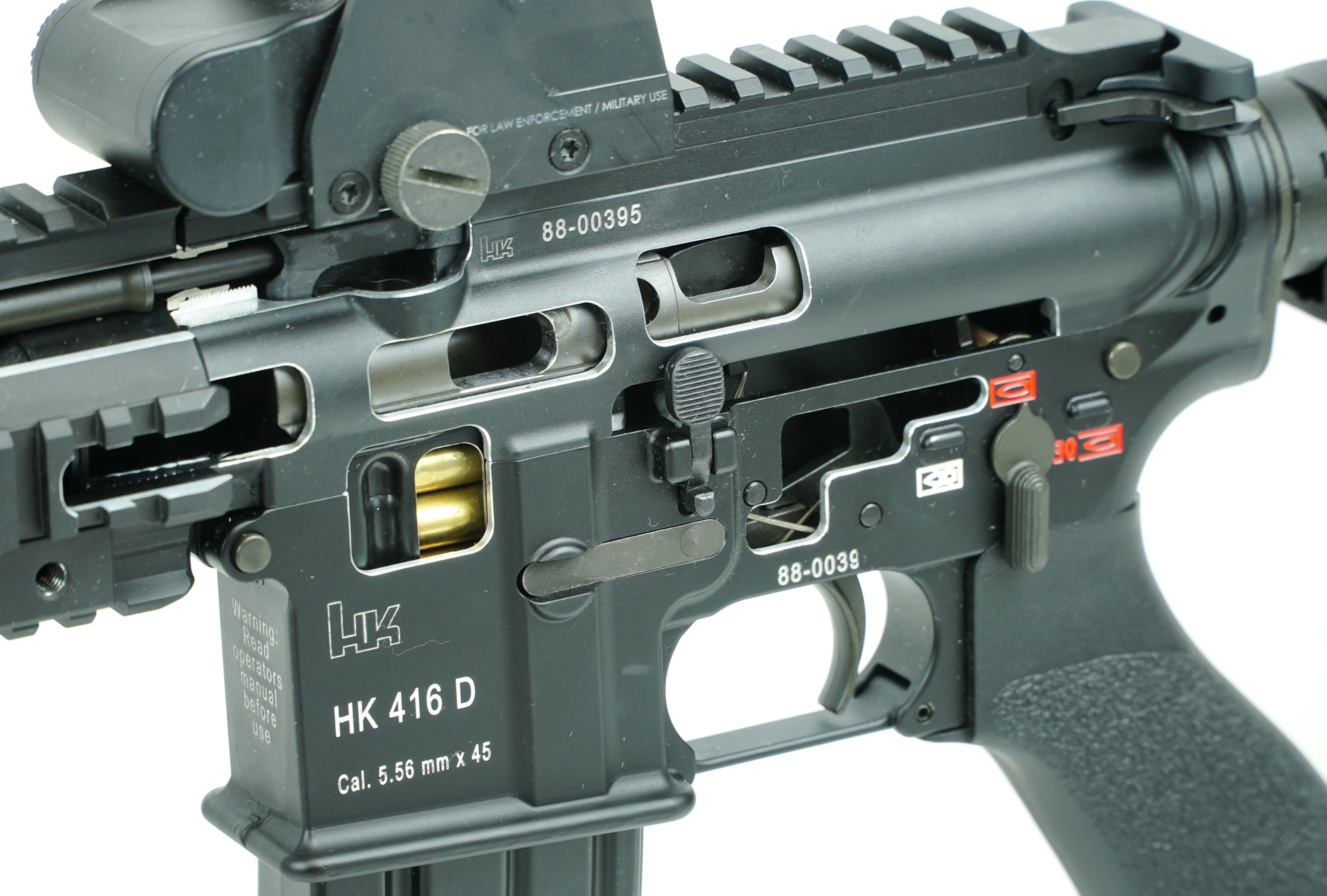 1531813558-1 Heckler und Koch HK416 Schnittmodell