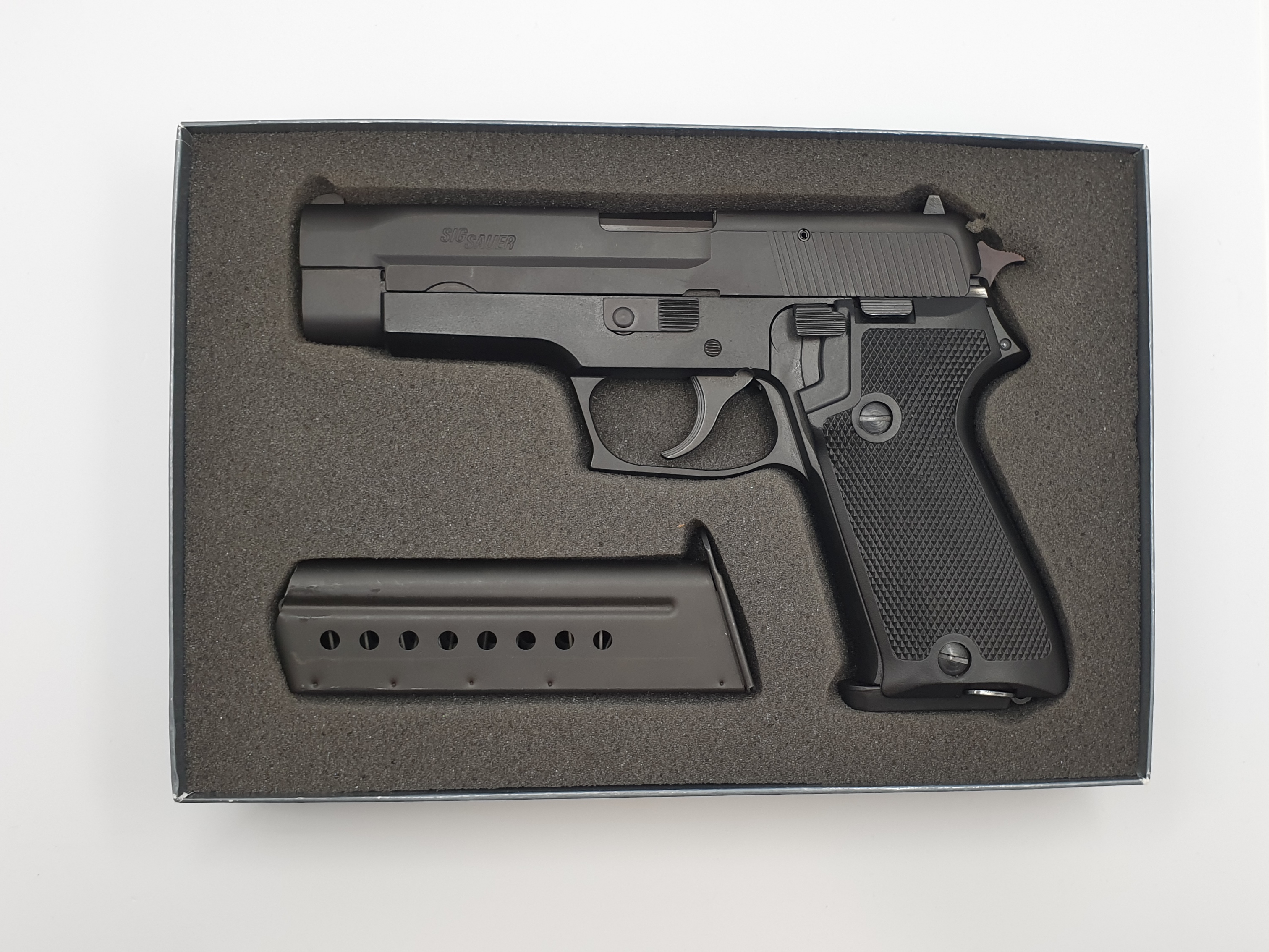 SigSauer P220